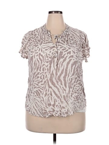 WallpapHER Short Sleeve Blouse (view 1)