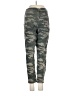Universal Thread Camo Green Cargo Pants Size 27 waist - photo 2
