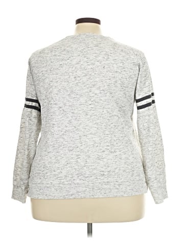 Bobbie Brooks Pullover Sweater (view 2)