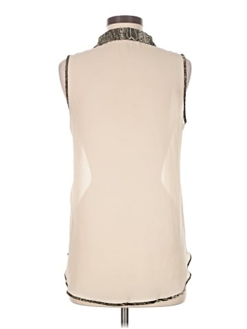 Blu Pepper Sleeveless Blouse (view 2)