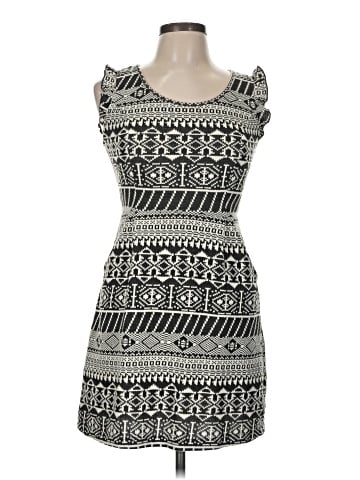 Xhilaration Casual Dress (view 1)