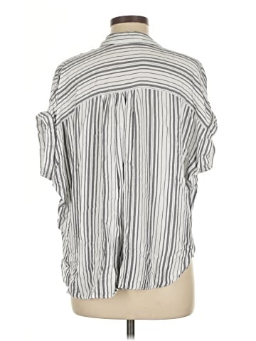 Time and Tru Short Sleeve Blouse (view 2)