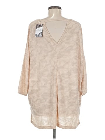 Simply Noelle 3/4 Sleeve Top (view 2)