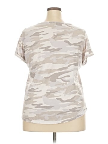 Eliane Rose Short Sleeve T-Shirt (view 1)