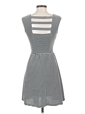 Xhilaration Casual Dress (view 2)