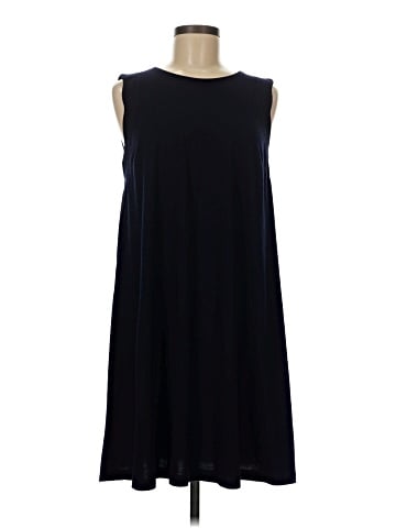 Fynn & Rose Casual Dress (view 1)