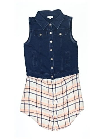 Splendid Sleeveless Button-Down Shirt (view 1)