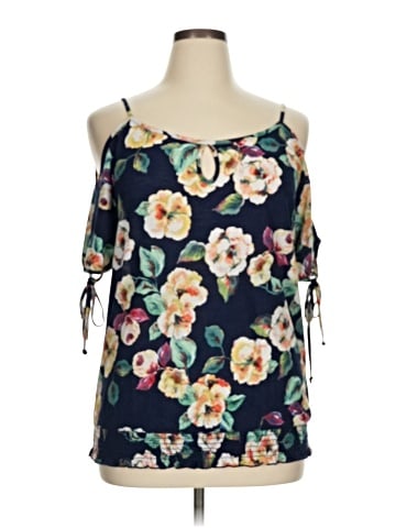 Naif Sleeveless Blouse (view 1)