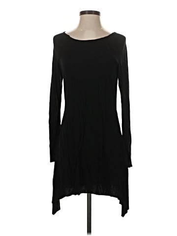 Alice + Olivia Casual Dress (view 1)