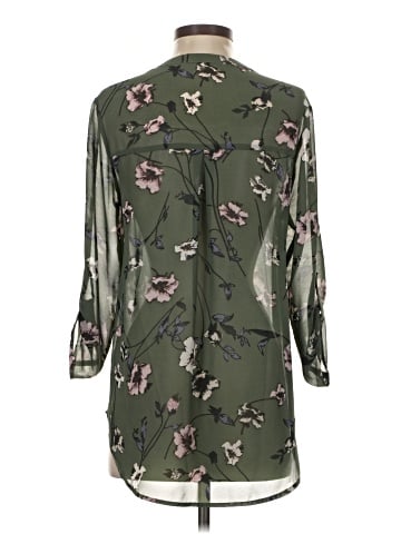 Q&A 3/4 Sleeve Blouse (view 2)