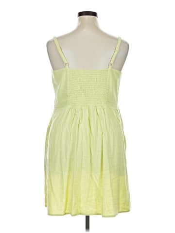 Old Navy Casual Dress (view 2)