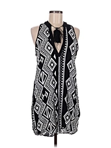 Lovely Day Sleeveless Blouse (view 1)