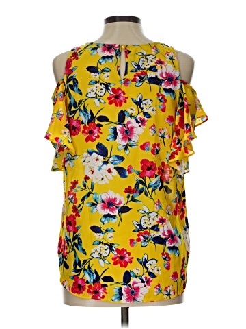 A. Byer Short Sleeve Blouse (view 2)