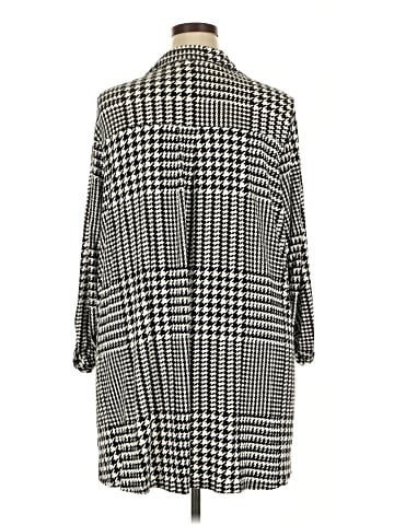 Kim Rogers 3/4 Sleeve Button-Down Shirt (view 2)