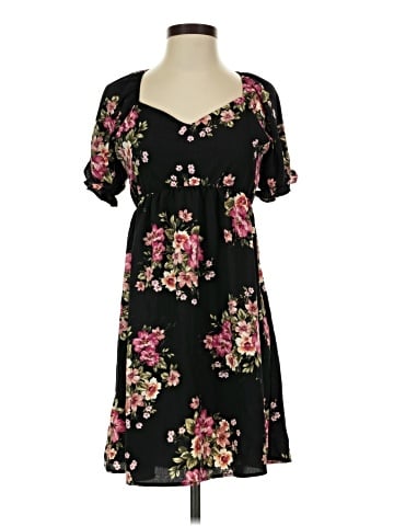 Luna Chix Casual Dress (view 1)