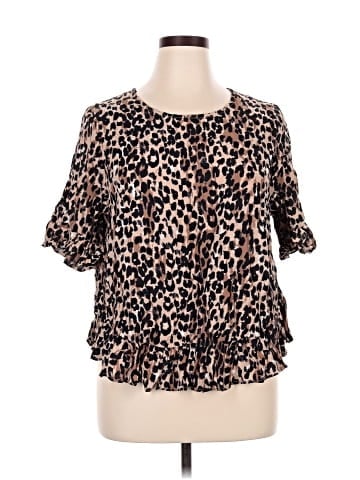 Charlie Paige Short Sleeve Blouse (view 1)