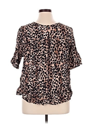 Charlie Paige Short Sleeve Blouse (view 2)