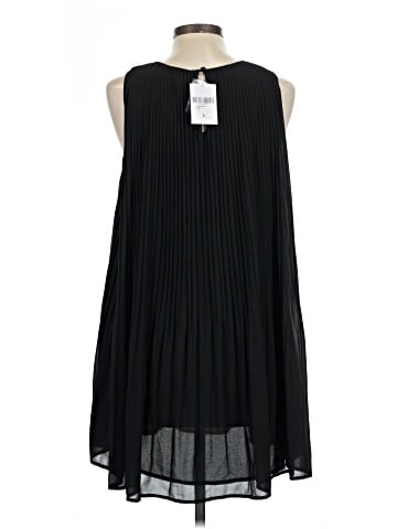 Forever 21 Cocktail Dress (view 2)