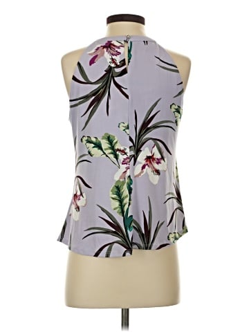 Jennifer Lopez Sleeveless Blouse (view 2)