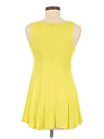 Cupio Sleeveless Top (view 2)