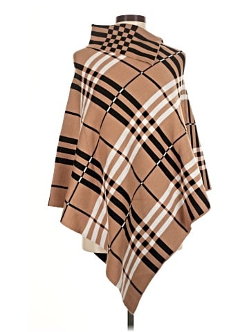 Coco + Carmen Poncho (view 1)