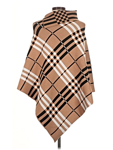Coco + Carmen Poncho (view 2)