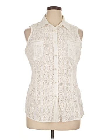 CAbi Sleeveless Button-Down Shirt (view 1)