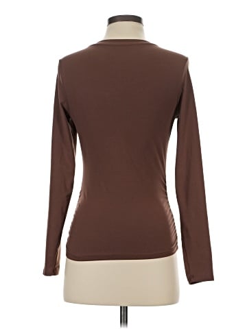 Trendy Queen Long Sleeve T-Shirt (view 2)