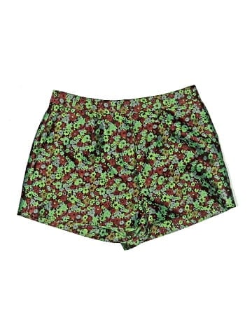 Elizabeth and James Shorts (view 1)
