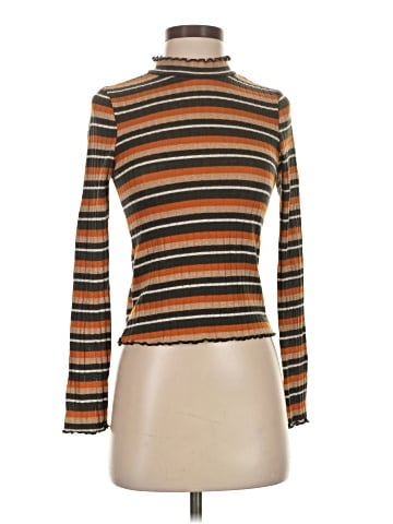 Gaze Long Sleeve Top (view 1)