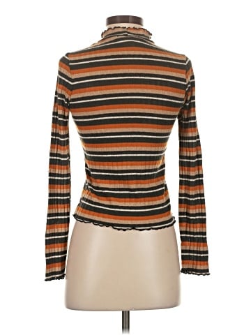 Gaze Long Sleeve Top (view 2)