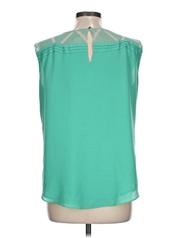 Esley Sleeveless Blouse (view 2)