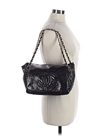 Chanel 2006-2008 Patent Rock and Chain Flap Bag  (view 2)