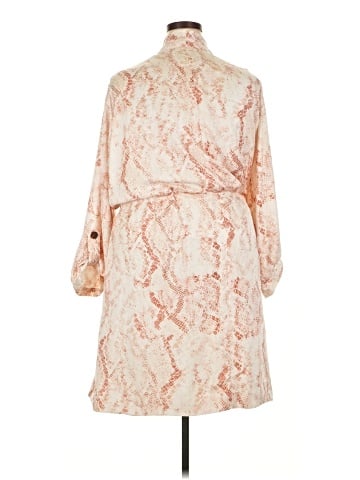 Cupcakes & Cashmere Kimono (view 2)