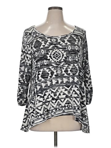 Bongo 3/4 Sleeve T-Shirt (view 1)