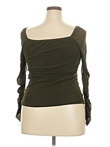 Gamiss 3/4 Sleeve Top (view 2)