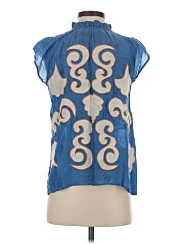 Chufy Sleeveless Blouse (view 2)