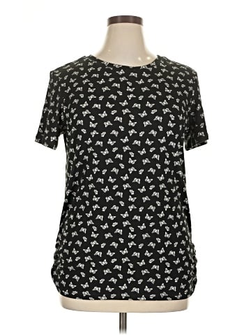 Free Kisses Short Sleeve T-Shirt (view 1)