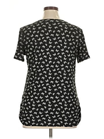 Free Kisses Short Sleeve T-Shirt (view 2)