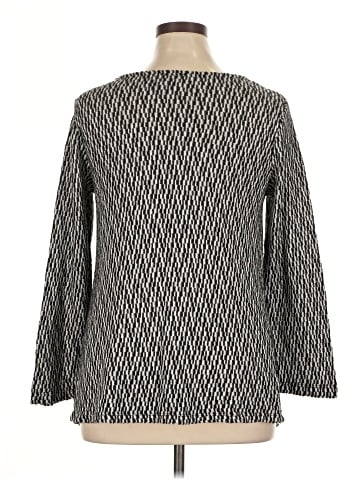 Chelsea & Theodore Pullover Sweater (view 2)