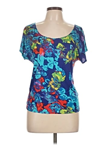 Joyce Leslie Short Sleeve T-Shirt (view 1)