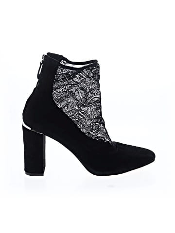Pour La Victoire Ankle Boots (view 1)