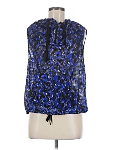 Demi Lovato Fabletics Vest (view 1)