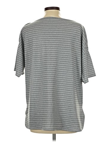 Simply Styled 3/4 Sleeve T-Shirt (view 2)