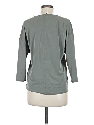 White House Black Market 3/4 Sleeve T-Shirt (view 2)