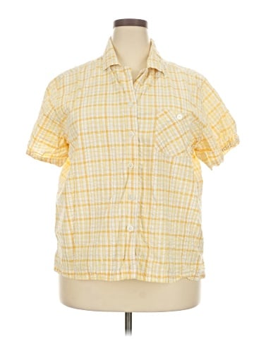 Studio Works Short Sleeve Button-Down Shirt (view 1)
