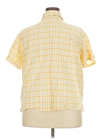 Studio Works Short Sleeve Button-Down Shirt (view 2)
