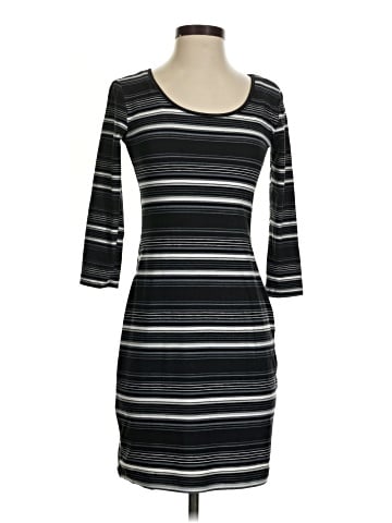 Mudd Casual Dress (view 1)