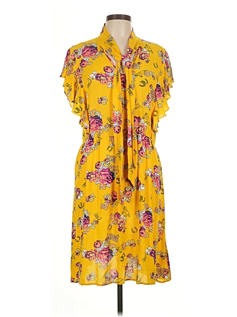 Pre-owned Modcloth Casual Dress In Yellow