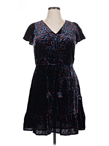 Ann Taylor LOFT Cocktail Dress (view 1)